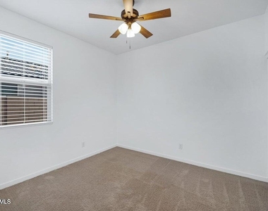 2570 E Corazon Trail - Photo Thumbnail 16