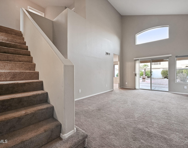 1244 E Angela Drive - Photo Thumbnail 2