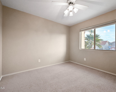 1244 E Angela Drive - Photo Thumbnail 17