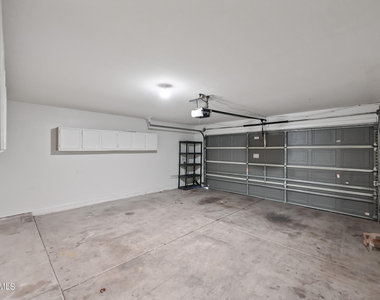 1244 E Angela Drive - Photo Thumbnail 12
