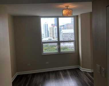 848 Brickell Key Drive - Photo Thumbnail 6