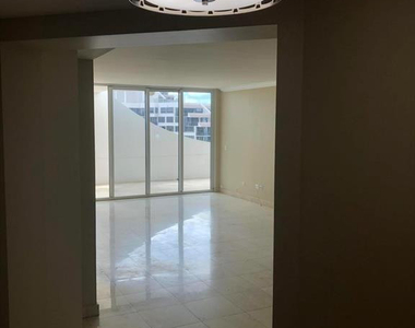 848 Brickell Key Drive - Photo Thumbnail 11