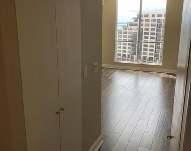 848 Brickell Key Drive - Photo Thumbnail 8