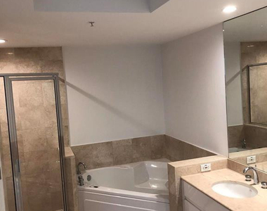 848 Brickell Key Drive - Photo Thumbnail 5