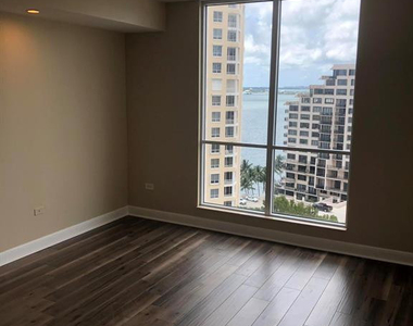 848 Brickell Key Drive - Photo Thumbnail 3