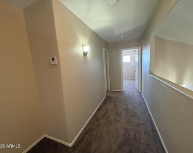1547 E 10th Street - Photo Thumbnail 11