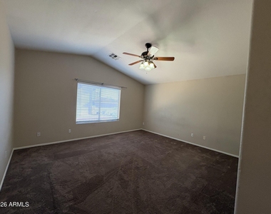 1547 E 10th Street - Photo Thumbnail 13