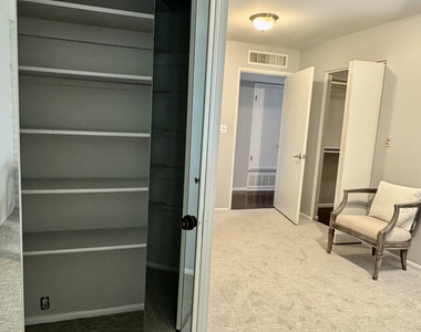 4800 N 68th Street - Photo Thumbnail 14