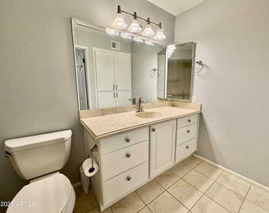 4800 N 68th Street - Photo Thumbnail 18