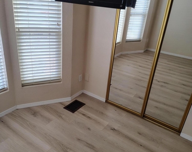 6058 S Cypress Point Drive - Photo Thumbnail 3