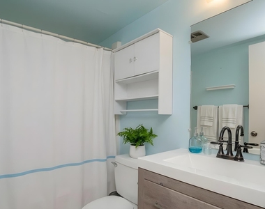 5186 Ne 6th Avenue - Photo Thumbnail 5