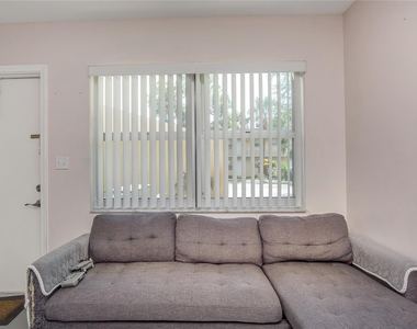 5186 Ne 6th Avenue - Photo Thumbnail 31