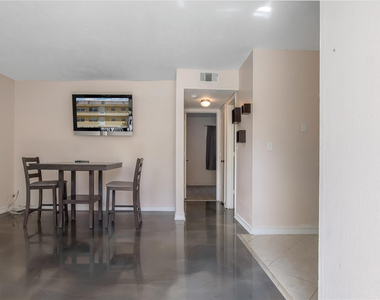 5186 Ne 6th Avenue - Photo Thumbnail 13