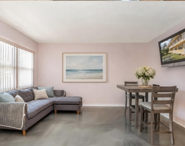 5186 Ne 6th Avenue - Photo Thumbnail 2