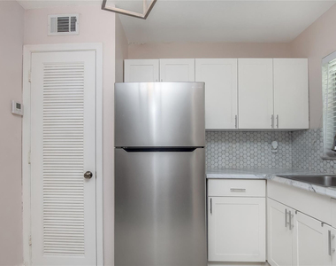 5186 Ne 6th Avenue - Photo Thumbnail 10