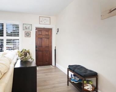 2031 Pleasant Drive - Photo Thumbnail 12