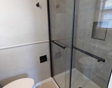 4205 N Nicklas Avenue - Photo Thumbnail 19