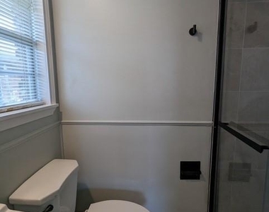 4205 N Nicklas Avenue - Photo Thumbnail 18