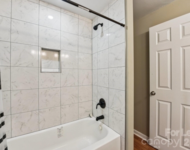 209 W Marsh Street - Photo Thumbnail 14