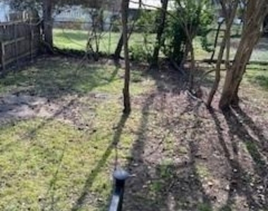 209 W Marsh Street - Photo Thumbnail 30