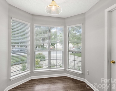 123 Meadow Lilly Court - Photo Thumbnail 15