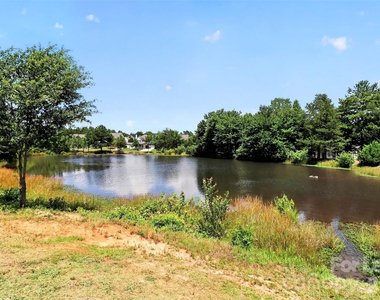 2038 Eddie Massey Lane - Photo Thumbnail 4