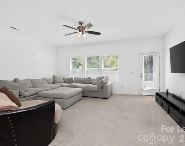 2038 Eddie Massey Lane - Photo Thumbnail 14