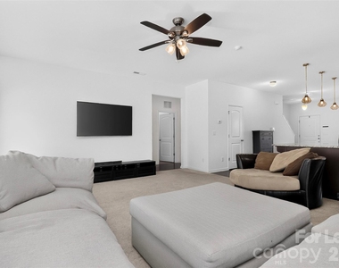 2038 Eddie Massey Lane - Photo Thumbnail 15