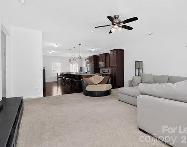 2038 Eddie Massey Lane - Photo Thumbnail 16