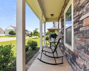 2038 Eddie Massey Lane - Photo Thumbnail 3