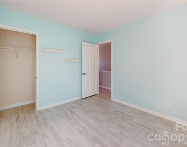 10848 Tailwater Street - Photo Thumbnail 15