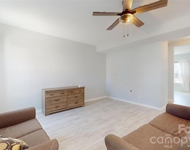 10848 Tailwater Street - Photo Thumbnail 3