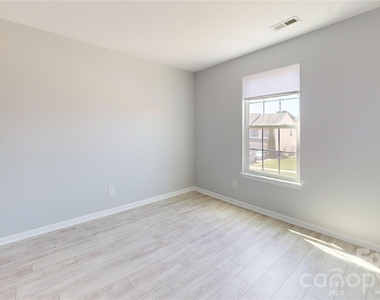 10848 Tailwater Street - Photo Thumbnail 12