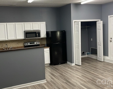 113 Whispering Pines Lane - Photo Thumbnail 3