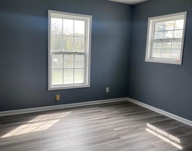 113 Whispering Pines Lane - Photo Thumbnail 15