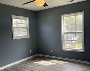 113 Whispering Pines Lane - Photo Thumbnail 13