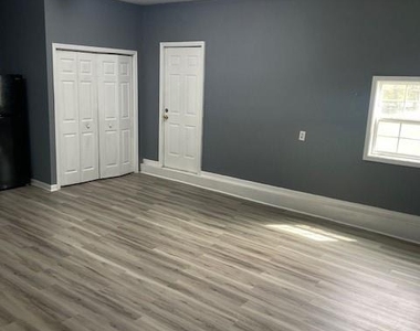 113 Whispering Pines Lane - Photo Thumbnail 11