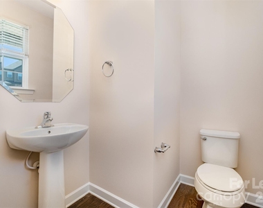9320 Glenburn Lane - Photo Thumbnail 19