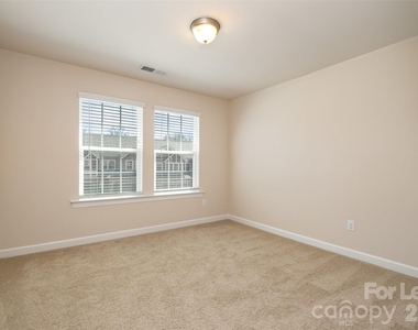 9320 Glenburn Lane - Photo Thumbnail 27