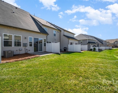 9320 Glenburn Lane - Photo Thumbnail 36