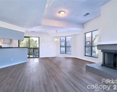 8121 Cedar Glen Drive - Photo Thumbnail 2