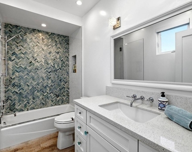 3373 Ocean Drive - Photo Thumbnail 50