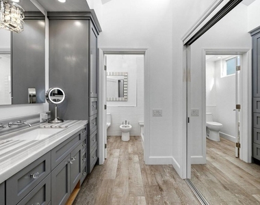 3373 Ocean Drive - Photo Thumbnail 42