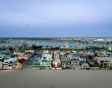 3373 Ocean Drive - Photo Thumbnail 64