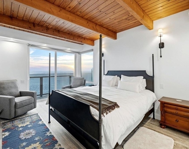 3373 Ocean Drive - Photo Thumbnail 36