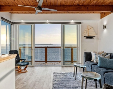 3373 Ocean Drive - Photo Thumbnail 31
