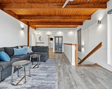 3373 Ocean Drive - Photo Thumbnail 28