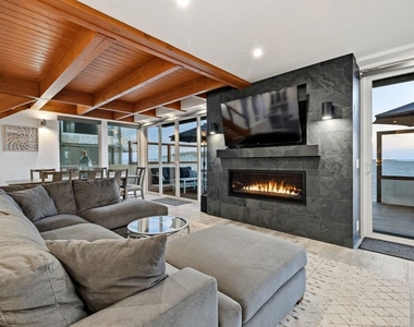 3373 Ocean Drive - Photo Thumbnail 14