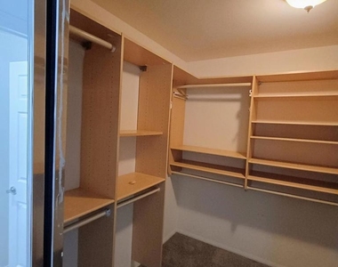 1405 La Culebra Circle - Photo Thumbnail 34