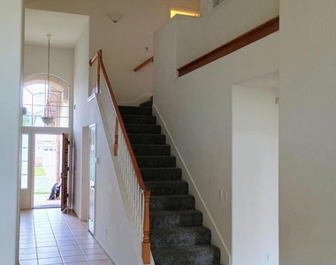 1405 La Culebra Circle - Photo Thumbnail 12